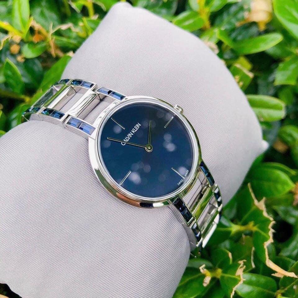 Đồng hồ nữ Calvin Klein viền pha lê : Du lịch Nhật Bản A-Z Đồng hồ nữ Calvin Klein viền pha lê : Du lịch Nhật Bản A-Z