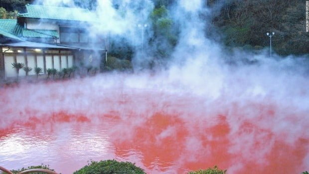 140131171532-beppu-chinoike-jigoku-blood-pond-hell-2-horizontal-large-gallery