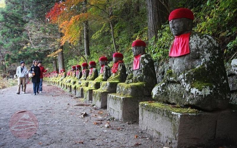 Các bức tượng đá Jizo của Thung lũng Kanmanagafuchi