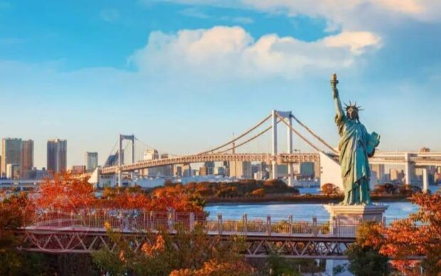 Vịnh Odaiba mua thu rực lửa