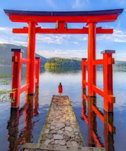 Tham quan đền Hakone linh thiêng bên hồ Ashi