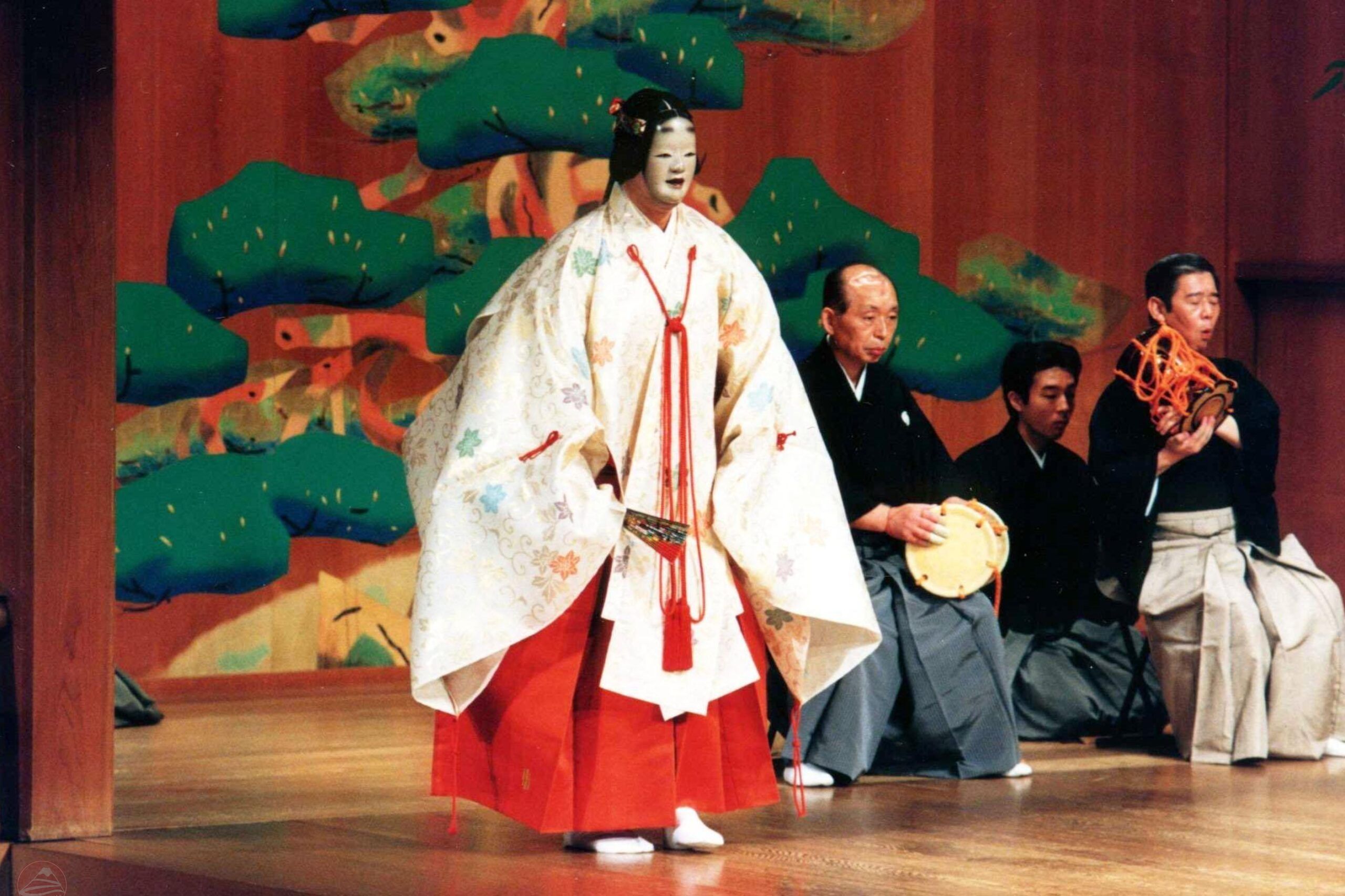 Vì sao kịch Noh Nhật Bản vẫn tồn tại đến ngày nay?