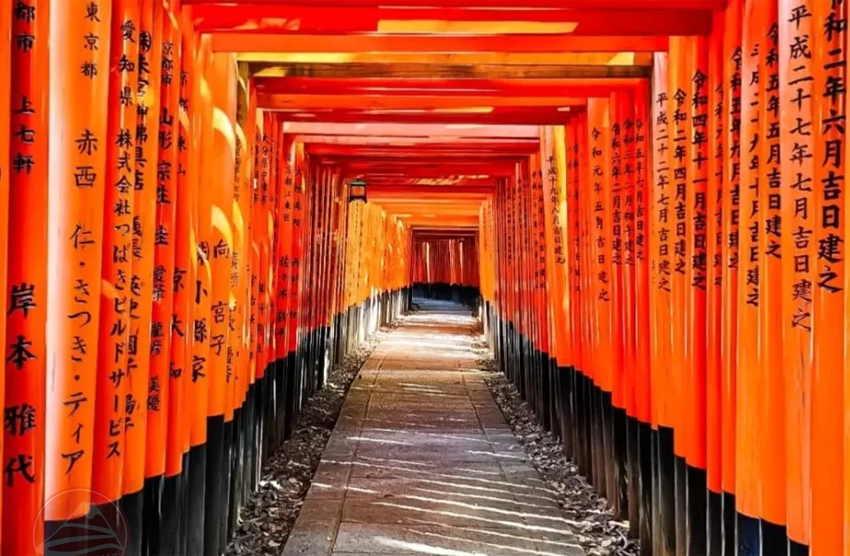 Đền ngàn cổng Fushimi Inari Taisha