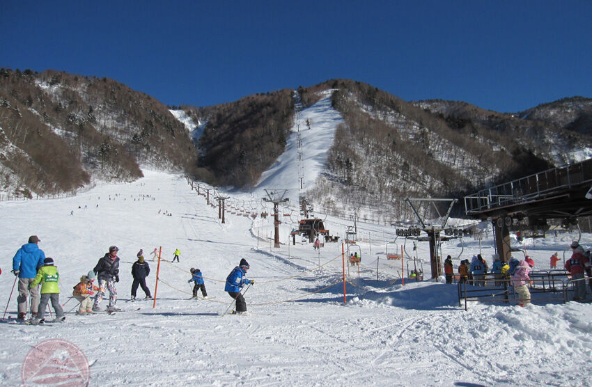 Khu trượt tuyết Hirayu Onsen Ski Area