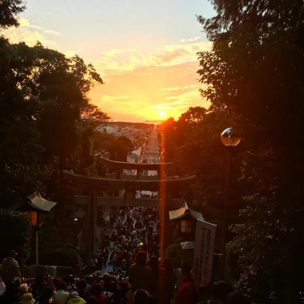 "Con đường ánh sáng" ở Miyajidake_jinja