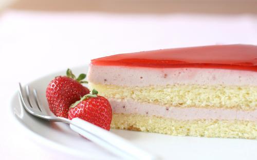 banh-kem-dau-tay2-nhatbanaz