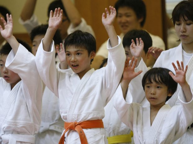 Trẻ em trong đội Judo 
