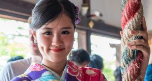 chu-nha-de-men-nhat-ban-trong-kimono