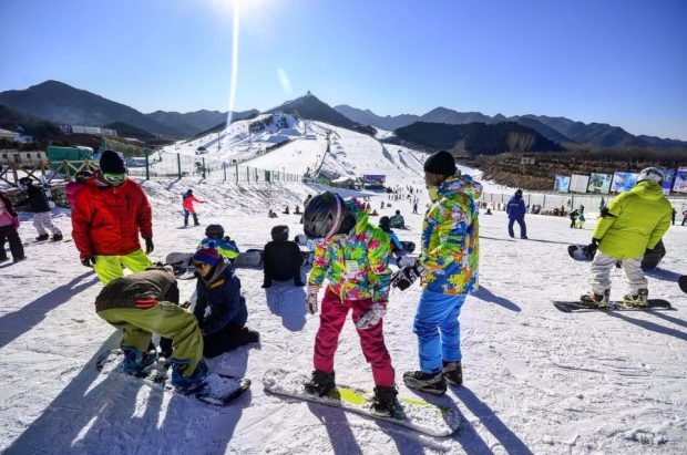 Trải nghiệm tuyệt vời tại khu trượt tuyết Fujiten Snow Resort - Du lịch  Nhật Bản NHATBANAZ
