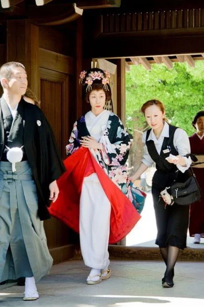 japanese-bride-at-meiji-339