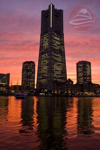 landmark-tower-red-dusk-1318
