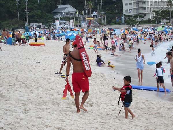 lifeguard-japan-nhatbanaz