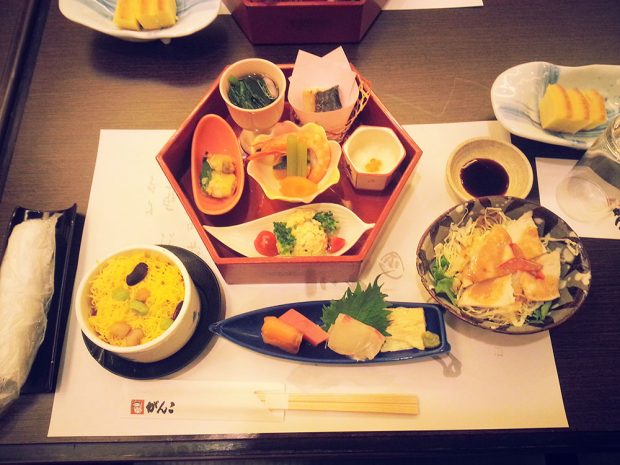 Bừa ăn Nhật Bản tươi sống, cầu kỳ