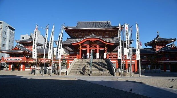đền thờ osu kannon